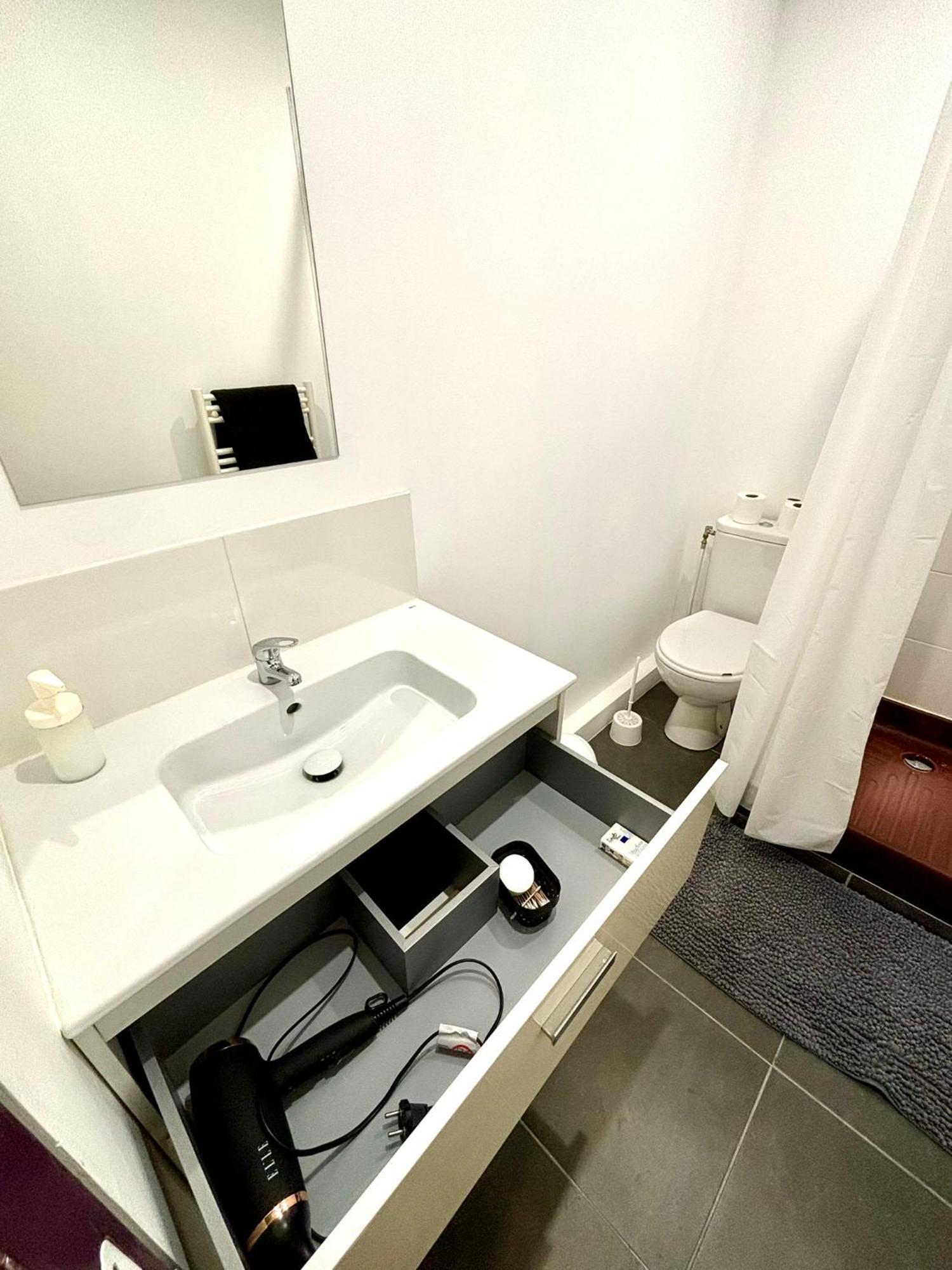 Grande Maison Tout Confort - 5 Chambres 5 Salles De Bain - Rer A - Paris - Disney Saint-Maur-des-Fosses ภายนอก รูปภาพ